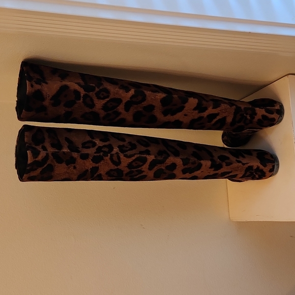♤ Giuseppe Zanotti Leopard Print Fur Boots - Picture 5 of 11